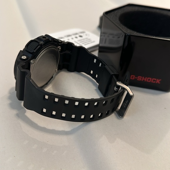 G-Shock Watch Casio Module No. 5081 GA 100 series. * NEEDS NEW BATTERY. No tag. - Picture 5 of 6